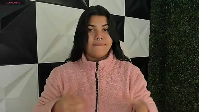 Snapshot of melany_rouse18 chatting on November 2025 12:25:01 AM melany rouse18 online show from November 2025 12:25:01 AM