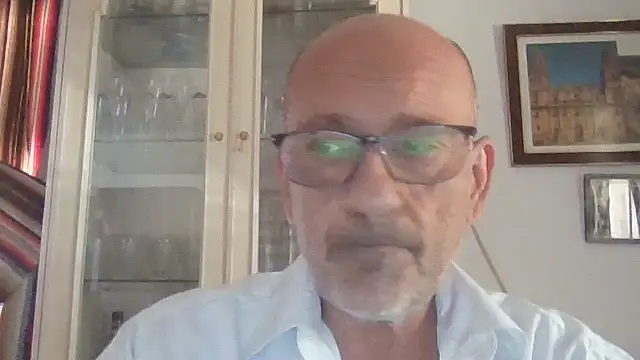 Snapshot of llopaco chatting on September 2025 11:45:01 AM llopaco online show from September 2025 11:45:01 AM