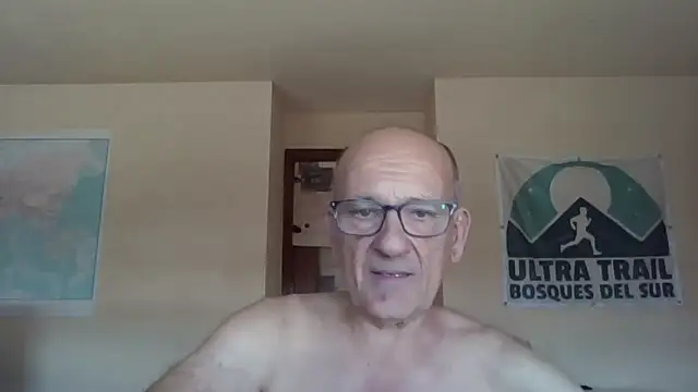 Snapshot of llopaco chatting on October 2025 10:03:01 AM llopaco online show from October 2025 10:03:01 AM