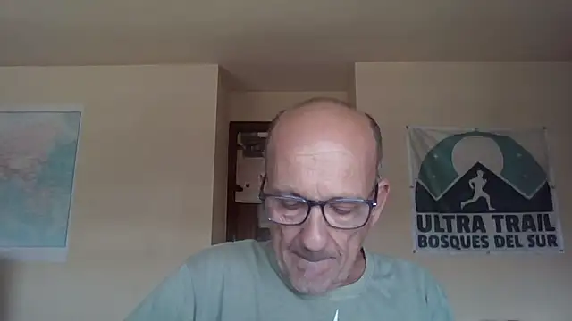 Snapshot of llopaco chatting on October 2025 10:48:02 AM llopaco online show from October 2025 10:48:02 AM