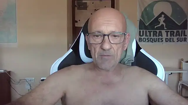 Snapshot of llopaco chatting on October 2025 10:56:02 AM llopaco online show from October 2025 10:56:02 AM