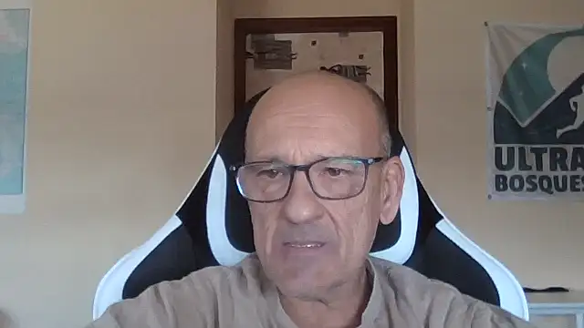 Snapshot of llopaco chatting on November 2025 10:37:01 AM llopaco online show from November 2025 10:37:01 AM