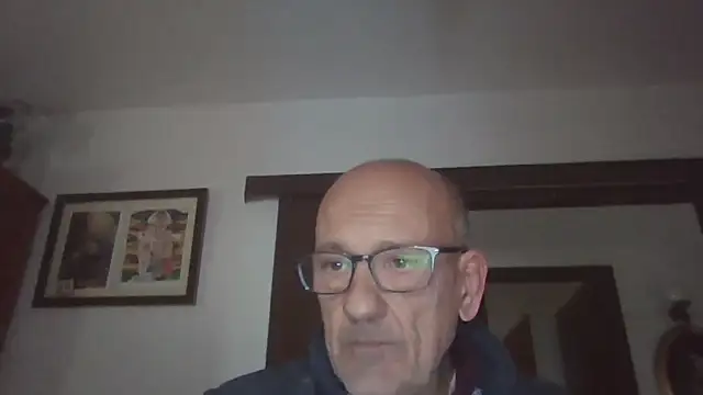 Snapshot of llopaco chatting on December 2025 01:27:01 PM llopaco online show from December 2025 01:27:01 PM