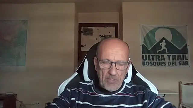 Snapshot of llopaco chatting on December 2025 12:47:02 PM llopaco online show from December 2025 12:47:02 PM