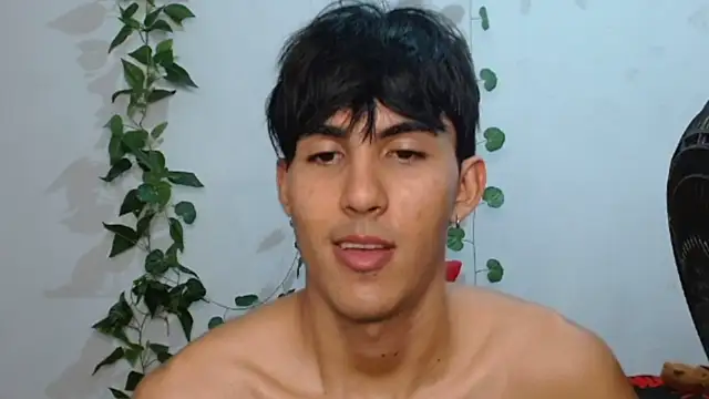 Snapshot of neithanzynxx chatting on February 2025 10:31:01 PM neithanzynxx online show from February 2025 10:31:01 PM