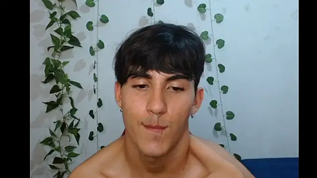 Snapshot of neithanzynxx chatting on March 2025 10:49:02 PM neithanzynxx online show from March 2025 10:49:02 PM