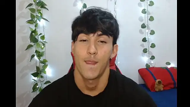 Snapshot of neithanzynxx chatting on March 2025 07:37:02 PM neithanzynxx online show from March 2025 07:37:02 PM