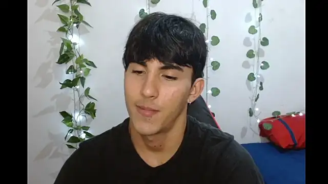 Snapshot of neithanzynxx chatting on March 2025 07:25:01 PM neithanzynxx online show from March 2025 07:25:01 PM