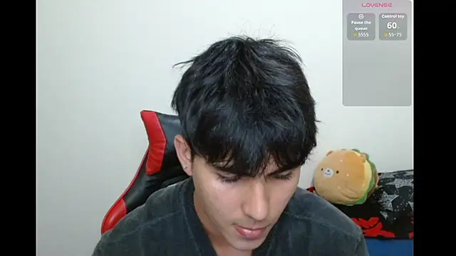 Snapshot of neithanzynxx chatting on October 2025 07:34:01 PM neithanzynxx online show from October 2025 07:34:01 PM