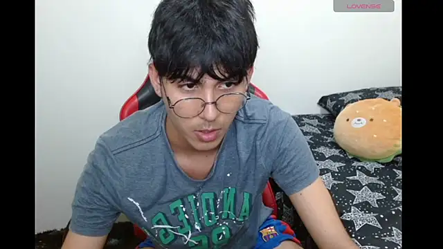 Snapshot of neithanzynxx chatting on October 2025 07:53:02 PM neithanzynxx online show from October 2025 07:53:02 PM