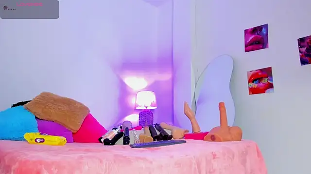 Snapshot of naomy_68 chatting on November 2025 03:07:01 AM naomy 68 online show from November 2025 03:07:01 AM