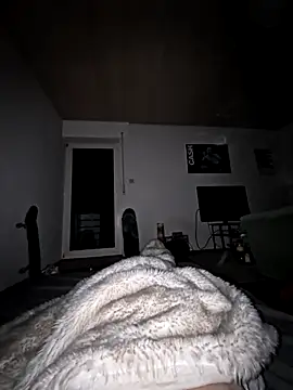 DerechteJunge online show from October 2025 02:01:02 AM