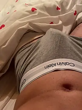 Snapshot of tiago499 chatting on February 2025 06:12:01 PM tiago499 online show from February 2025 06:12:01 PM