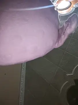 yanikall online show from November 2025 04:22:01 AM