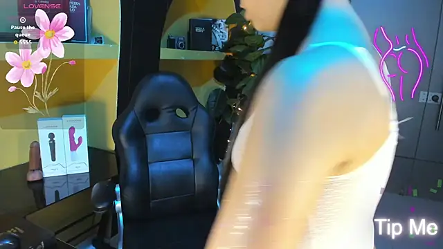 Snapshot of IvanaWatson chatting on September 2025 03:49:01 AM IvanaWatson online show from September 2025 03:49:01 AM