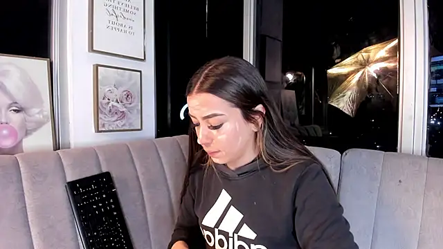 Ivanna West online show from July 2026 10:19:01 AM