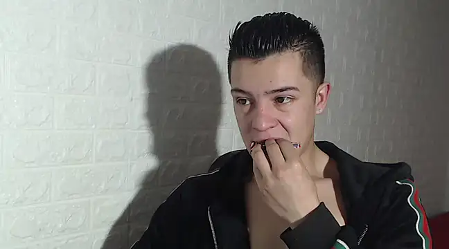 Snapshot of CamiloBeltran_ chatting on March 2025 03:50:02 PM CamiloBeltran online show from March 2025 03:50:02 PM