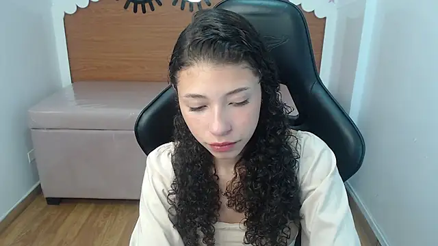 Snapshot of danatella_a chatting on November 2025 12:49:02 PM danatella a online show from November 2025 12:49:02 PM