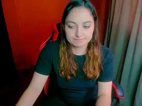 Daianna m  online show from April 2026 05:39:02 PM