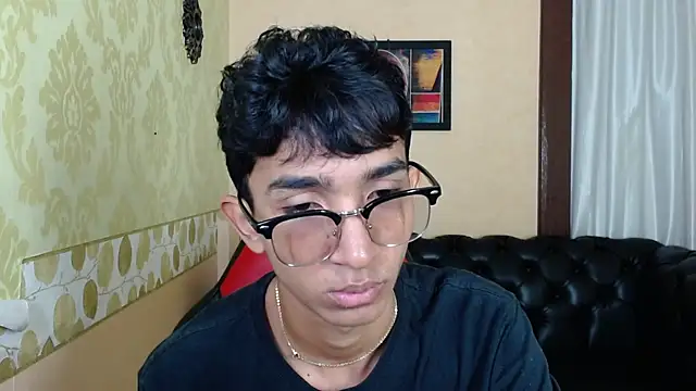 Snapshot of Martin_Linares chatting on March 2025 01:43:02 PM Martin Linares online show from March 2025 01:43:02 PM