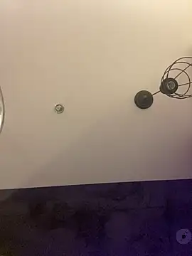 Snapshot of guccititi chatting on October 2025 10:10:02 PM guccititi online show from October 2025 10:10:02 PM