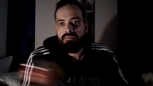 Snapshot of guccititi chatting on November 2025 05:17:02 AM guccititi online show from November 2025 05:17:02 AM