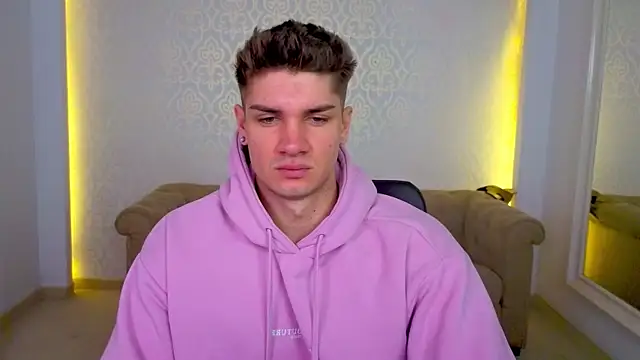 Snapshot of MaxKaiden chatting on April 2026 04:15:01 AM MaxKaiden online show from April 2026 04:15:01 AM