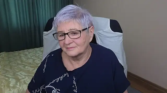 Sandra Snowflake online show from February 2025 10:33:02 AM