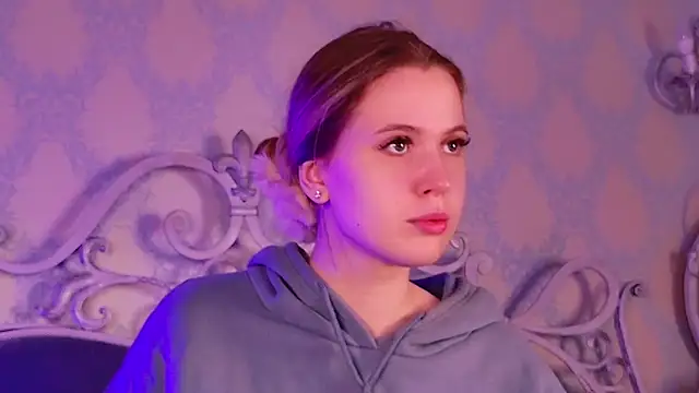 Snapshot of BECKI_VRES chatting on October 2025 08:31:01 PM BECKI VRES online show from October 2025 08:31:01 PM