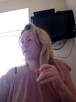 Mary888x online show from February 2025 10:43:02 AM