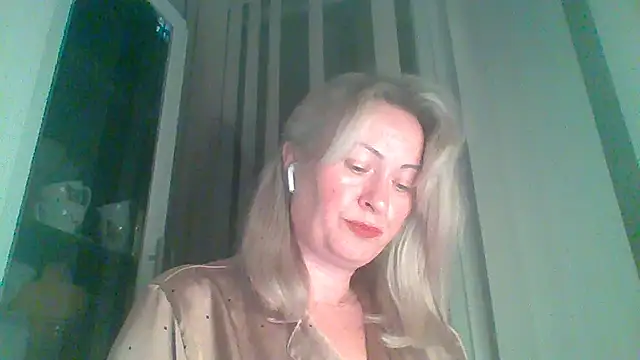 Mary888x online show from February 2025 05:46:02 PM
