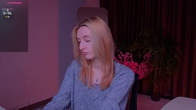 Snapshot of aishiro chatting on December 2025 01:38:02 PM aishiro online show from December 2025 01:38:02 PM