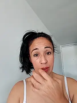 Coeur de luxure online show from March 2026 02:51:01 PM