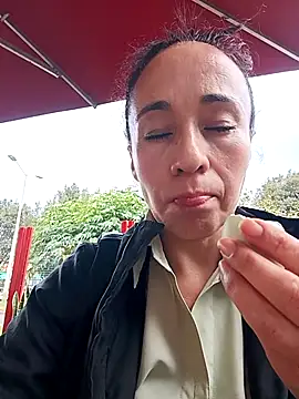 Coeur de luxure online show from April 2026 01:22:01 PM