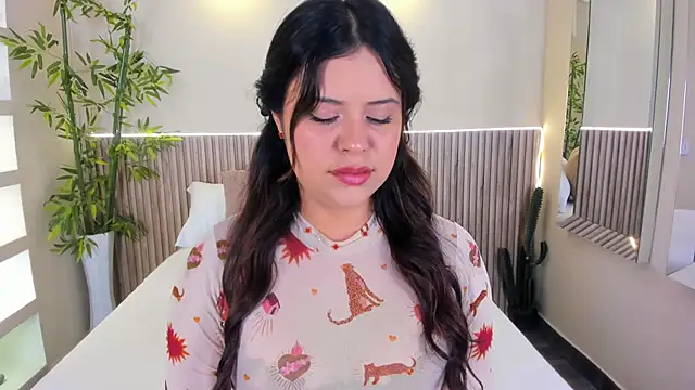 Snapshot of GeorginaReyes chatting on June 2026 10:38:02 PM GeorginaReyes online show from June 2026 10:38:02 PM