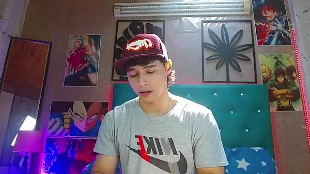 Snapshot of LiamAndrewzz chatting on November 2025 03:45:02 PM LiamAndrewzz online show from November 2025 03:45:02 PM