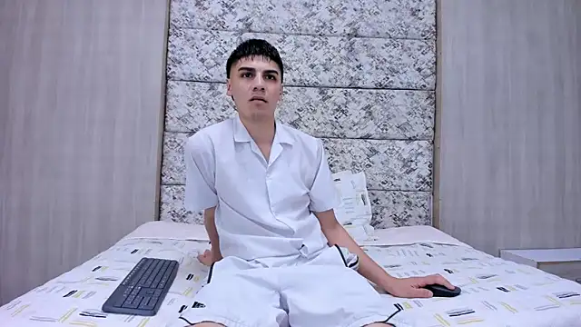 frank jhonsson online show from February 2026 06:59:02 PM