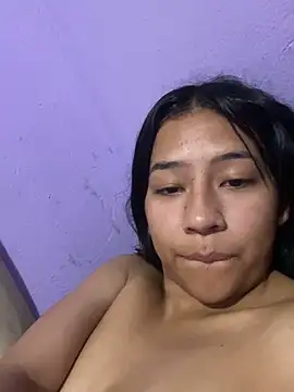 Snapshot of kitty_jets chatting on March 2025 03:41:01 AM kitty jets online show from March 2025 03:41:01 AM