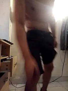 Snapshot of LeonRoots chatting on November 2025 09:48:01 PM LeonRoots online show from November 2025 09:48:01 PM