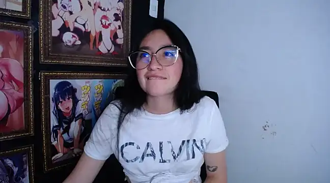 Snapshot of Arielle_lov chatting on February 2025 01:27:01 PM Arielle lov online show from February 2025 01:27:01 PM