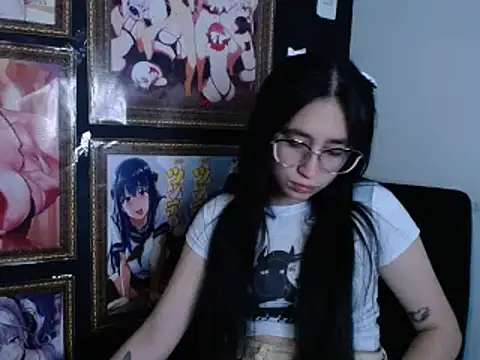 Snapshot of Arielle_lov chatting on February 2025 06:53:02 AM Arielle lov online show from February 2025 06:53:02 AM