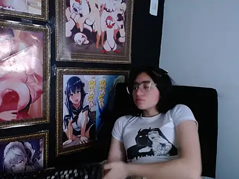 Snapshot of Arielle_lov chatting on February 2025 01:21:02 PM Arielle lov online show from February 2025 01:21:02 PM