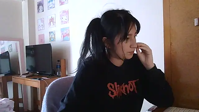 Snapshot of Arielle_lov chatting on November 2025 06:07:02 PM Arielle lov online show from November 2025 06:07:02 PM