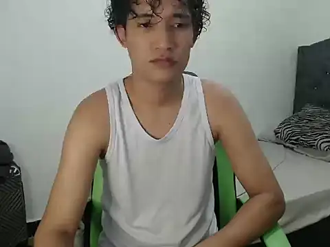 Boy coll online show from April 2026 08:09:01 PM