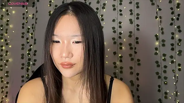 Asian Vi online show from October 2025 02:18:02 PM