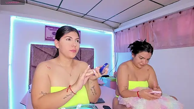 Cristal Smith20 online show from December 2025 12:56:01 PM