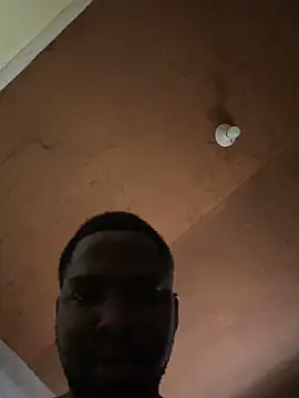 Snapshot of Whatuwanttosee chatting on February 2025 08:00:01 PM Whatuwanttosee online show from February 2025 08:00:01 PM