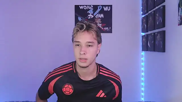 Snapshot of jack_walker190 chatting on October 2025 06:01:02 AM jack walker190 online show from October 2025 06:01:02 AM