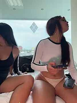 Snapshot of Alice_surprise chatting on September 2025 10:11:01 PM Alice surprise online show from September 2025 10:11:01 PM