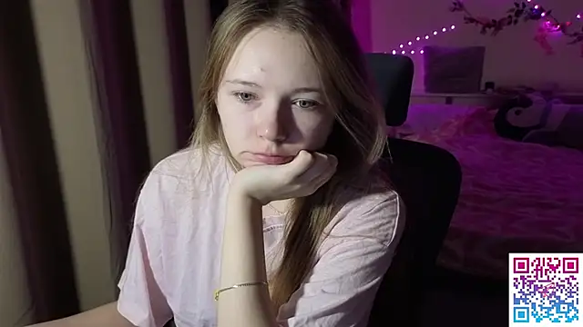 Snapshot of boozekirs_ chatting on February 2026 02:40:01 AM boozekirs online show from February 2026 02:40:01 AM